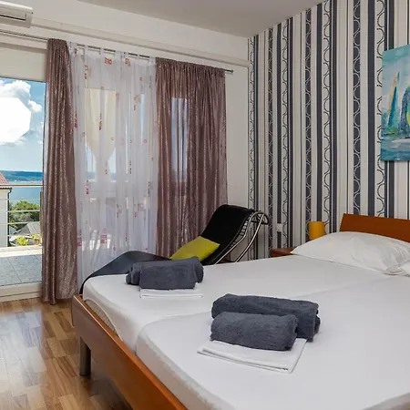 Appartamento Novoselic Dramalj