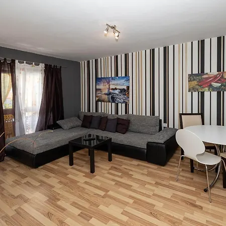 Novoselic Apartmán *