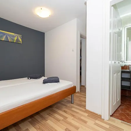 Novoselic Apartmán *