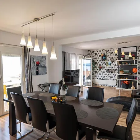 Novoselic Apartmán Dramalj